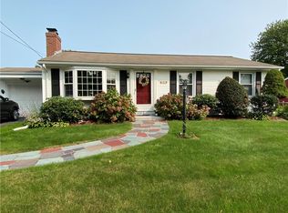 135 Beverly Rd, Riverside, RI 02915