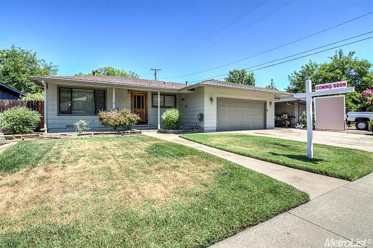 1st image of 904 Tina Way