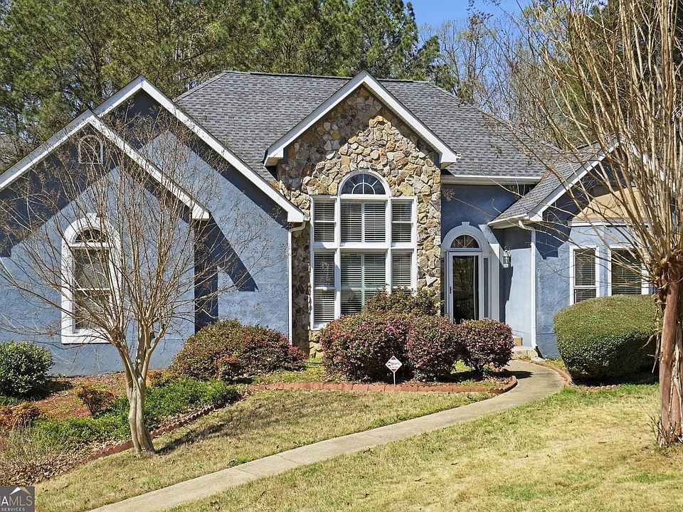 1st image of 116 Fairbrook Ln