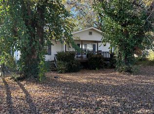 325 Manilla Rd, Englewood, TN 37329