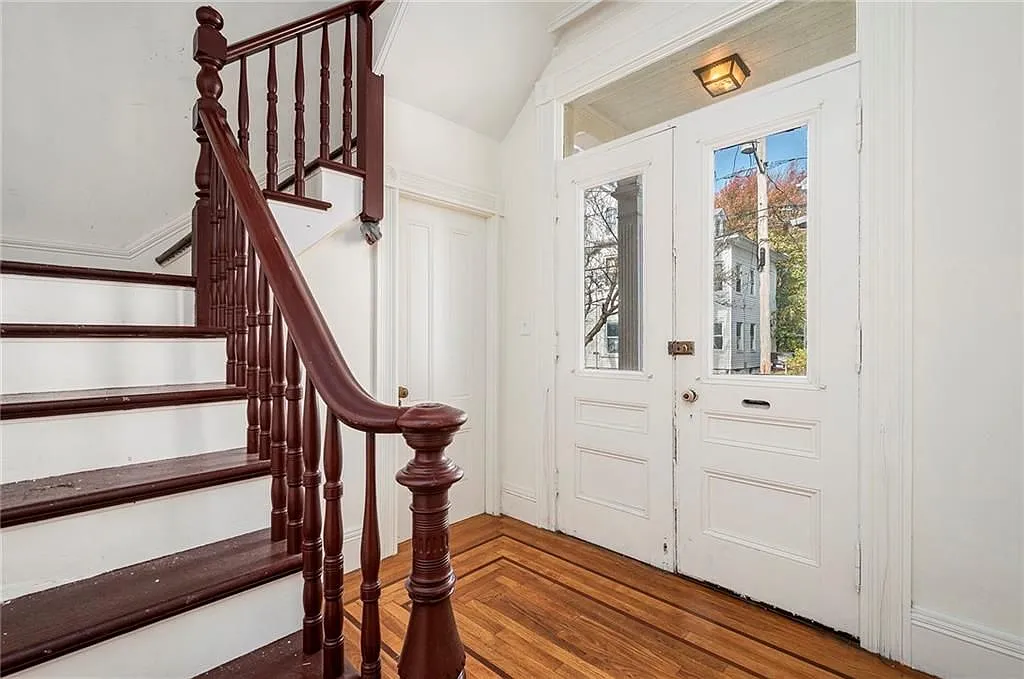 2 bed, 1.0 bath, 1142 sqft, $2,300 — Photo 4