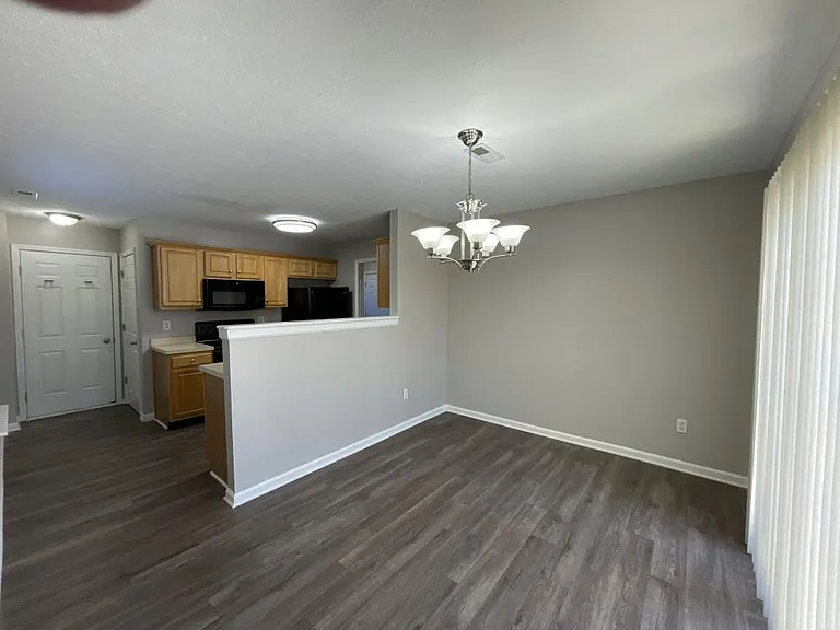 3013 Northern Falcon Ridge Dr — Photo 2
