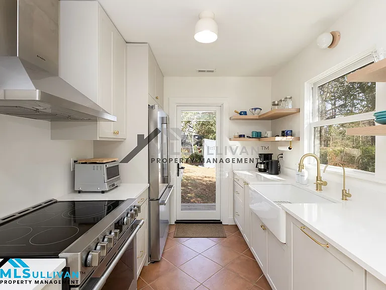 1803 Hillcrest Dr — Photo 10