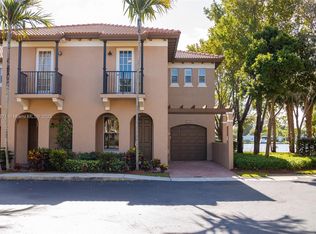 6869 Julia Gardens Dr, Coconut Creek, FL 33073