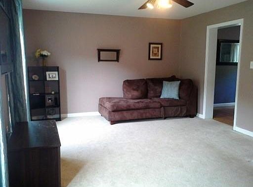 5th image of 386 Rumonoski Dr