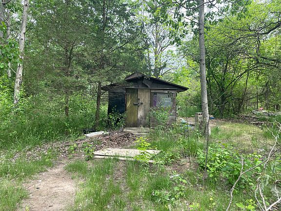 4th image of 361.5 68th St