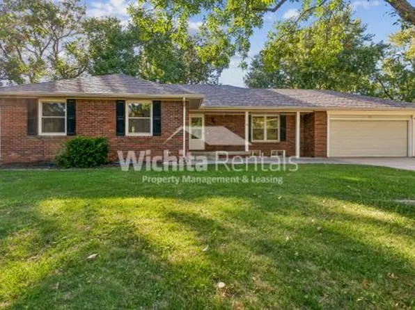 1331 N Westlink Ave, Wichita, KS 67212