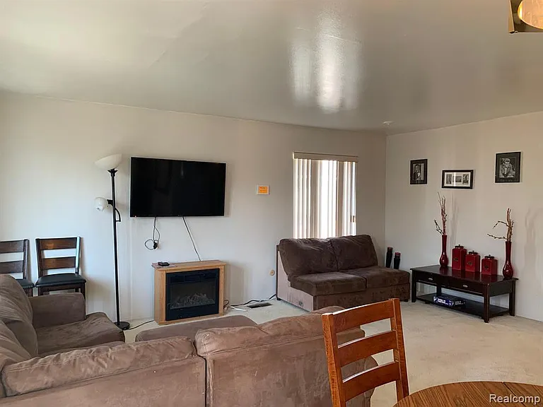 22140 Dante St #209 — Photo 7