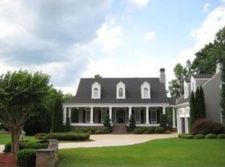 561 E Shore Dr, Canton, GA 30114