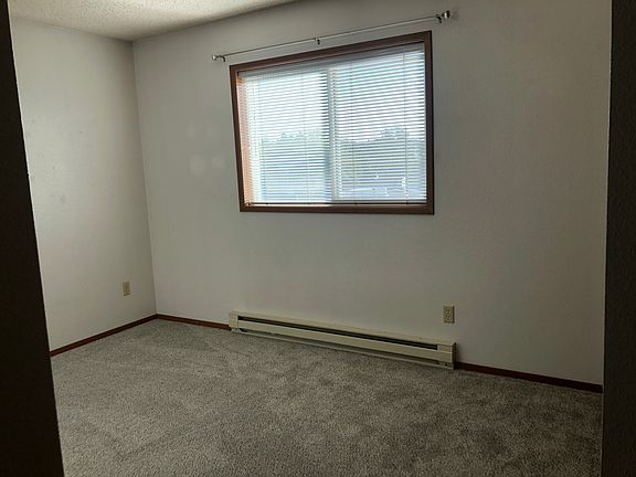 4th image of 885 SE Klemgard St APT 15