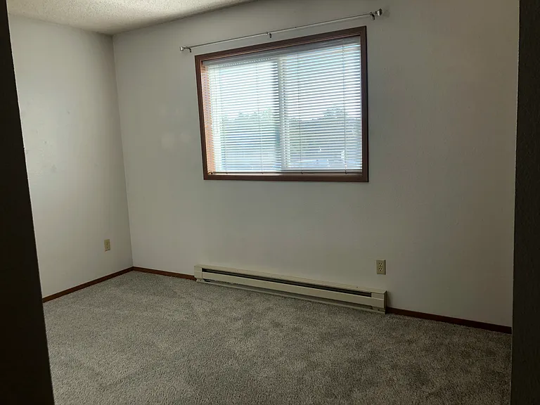 885 SE Klemgard St #15 — Photo 4