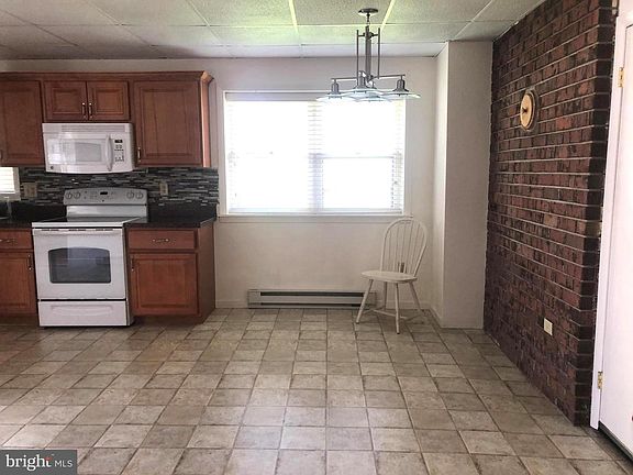 2nd image of 310 W Market St