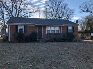 2953 Isaacs Pl, Greensboro, NC 27408