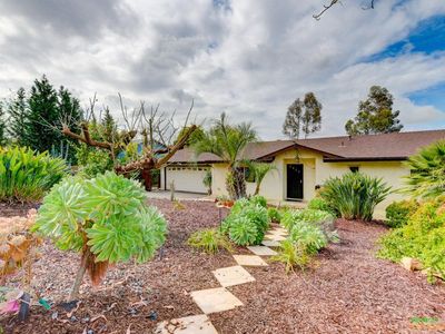 2433 Sunflower Ter, Vista, CA, 92083