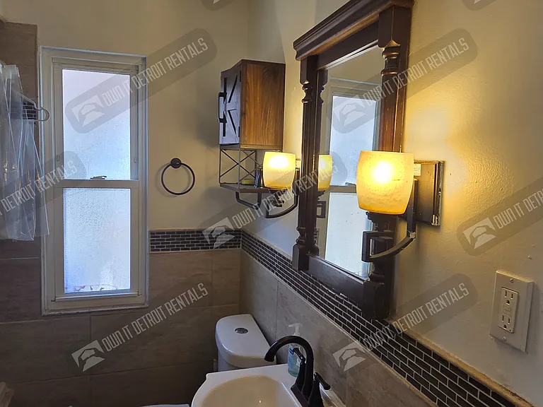 16251 Edmore Dr — Photo 21