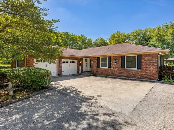 2063 Pekin Rd, Waynesville, OH 45068