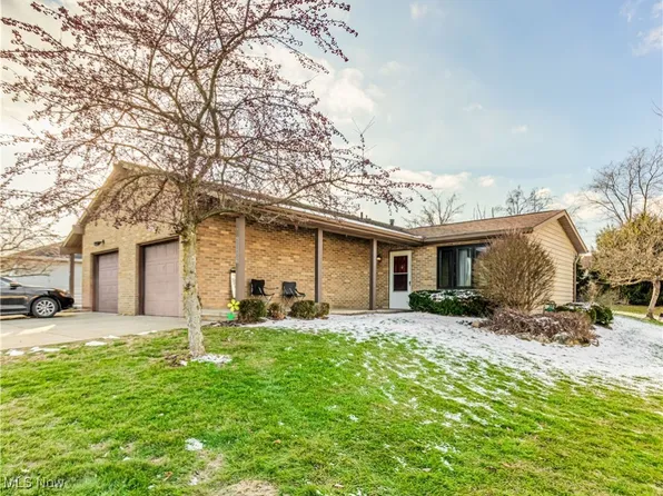 6807 Sun Valley Ave NE, Canton, OH 44721