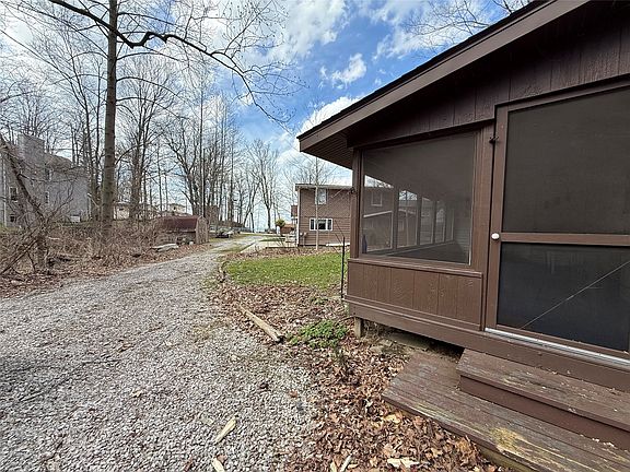 3rd image of 13478 Old Lake Rd #22