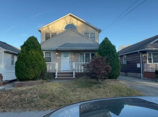 2607 160th St, Flushing, NY 11358