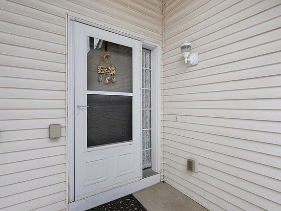 4th image of 6324 Cavell Ct N