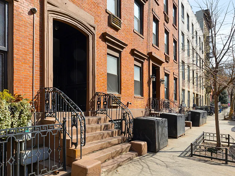 341 W 19th St #B — Photo 8