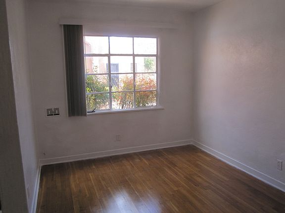 5th image of 221 8th St NW APT 7