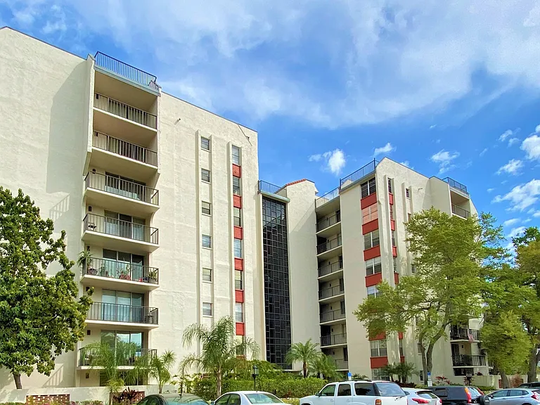 2699 Seville Blvd #701 — Photo 1