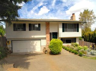 13520 NE 70th St, Redmond, WA 98052
