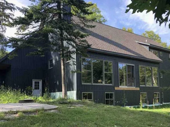 1920 South Green Bay ROAD, Grafton, WI 53024