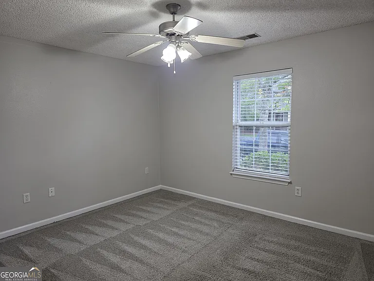 5022 Winfield Dr — Photo 7
