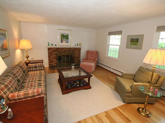 Living Room with Fireplace