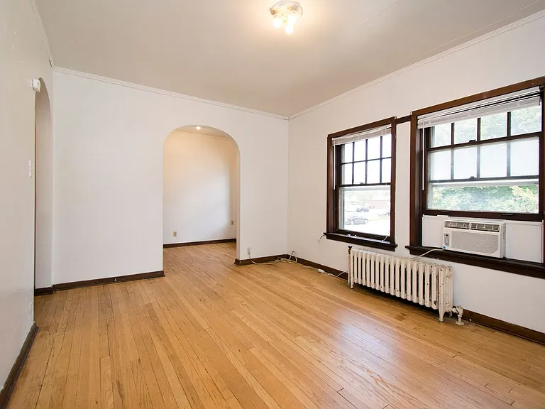 402 S Race St — Photo 33