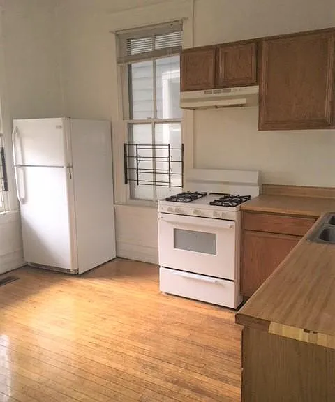 1116 W Wellington Ave #1 — Photo 6