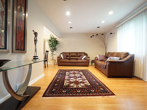 2nd image of 1548 Fruitland Ave