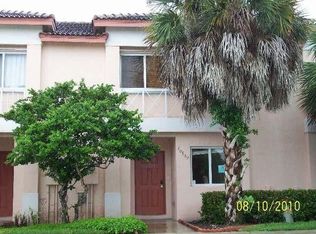 20862 NW 3rd Ln, Pembroke Pines, FL 33029