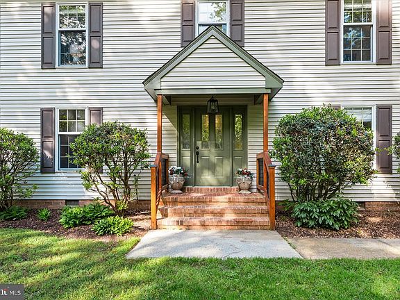 3rd image of 26906 Shetland Ct