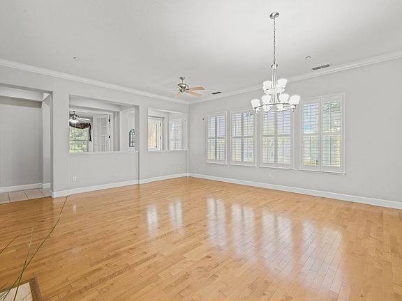 5th image of 3826 Park Dr