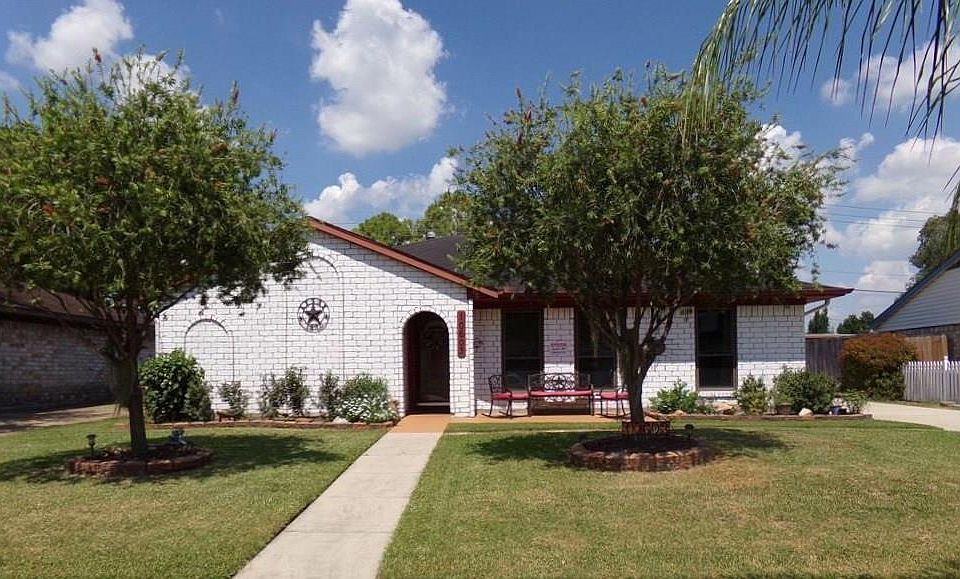 1st image of 10603 Sagetree Dr