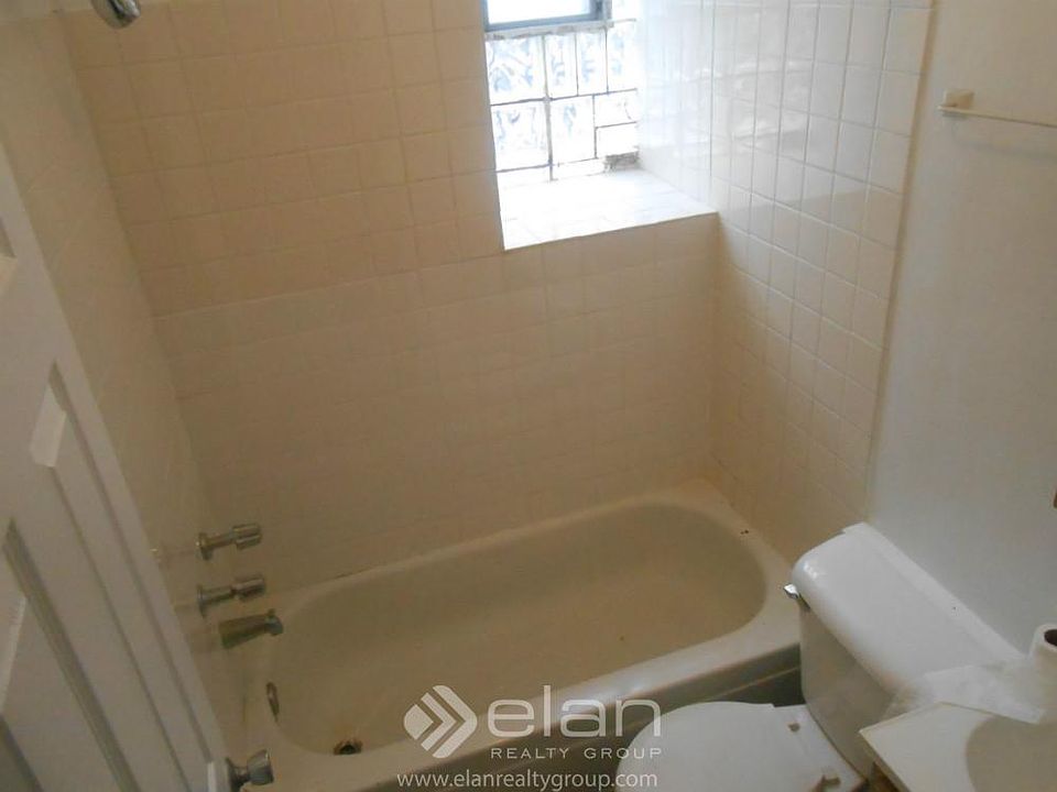 2nd image of 7009 N Paulina St APT 3B