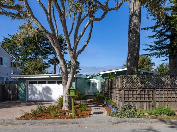 306 Crocker Ave, Pacific Grove, CA 93950