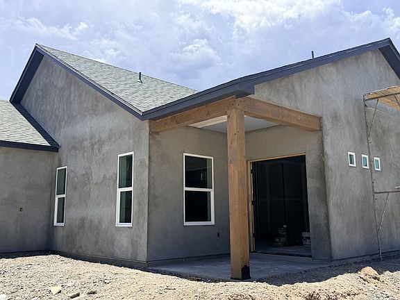3rd image of 8423 S Navajo Dr
