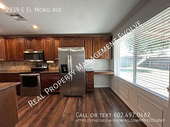 5th image of 2939 E El Moro Ave