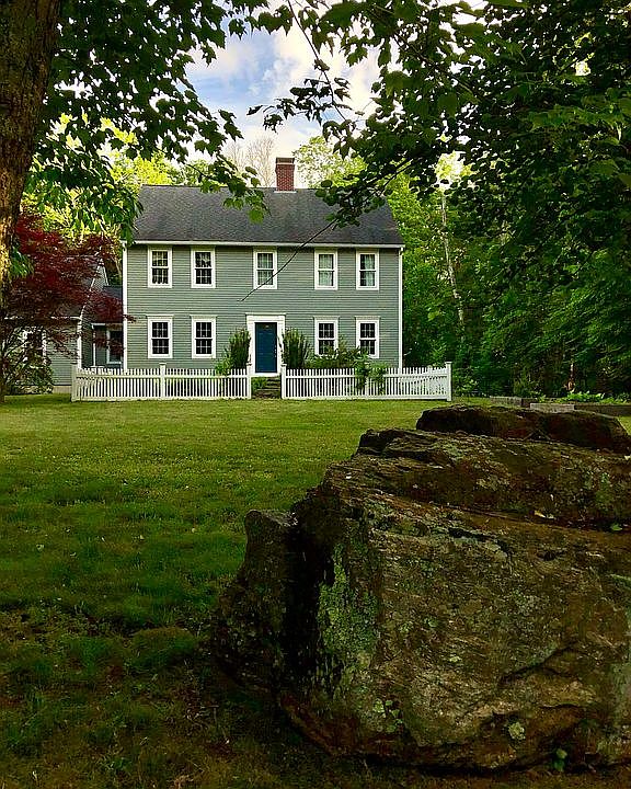 2nd image of 35 Malbone Ln