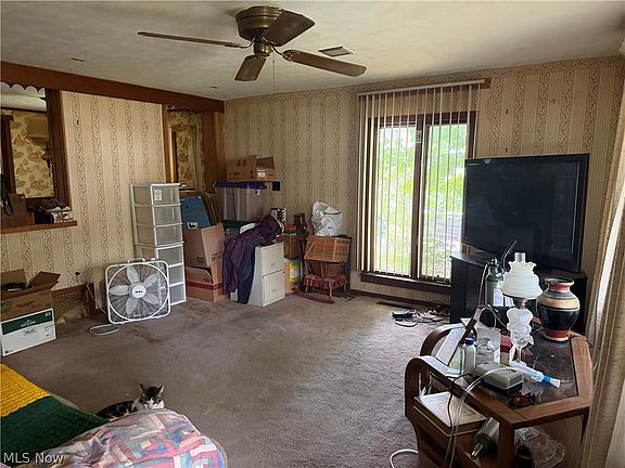 4th image of 13661 W Spring St