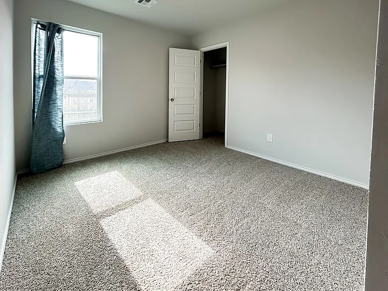 6217 Bradford Pear Ln — Photo 11