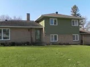 813 1st St SE, Elbow Lake, MN 56531