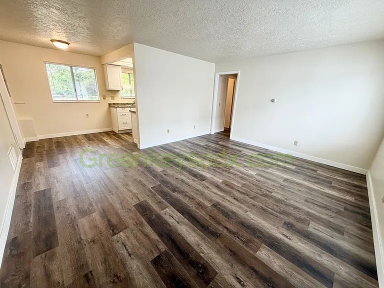 2614 SE 115th Ave — Photo 5