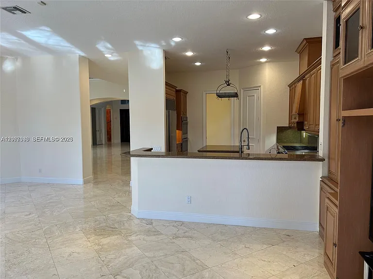 19471 NE 14th Ct — Photo 41
