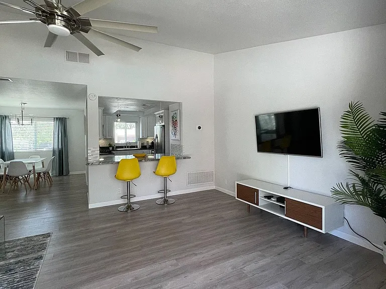 67200 Tamara Rd — Photo 38