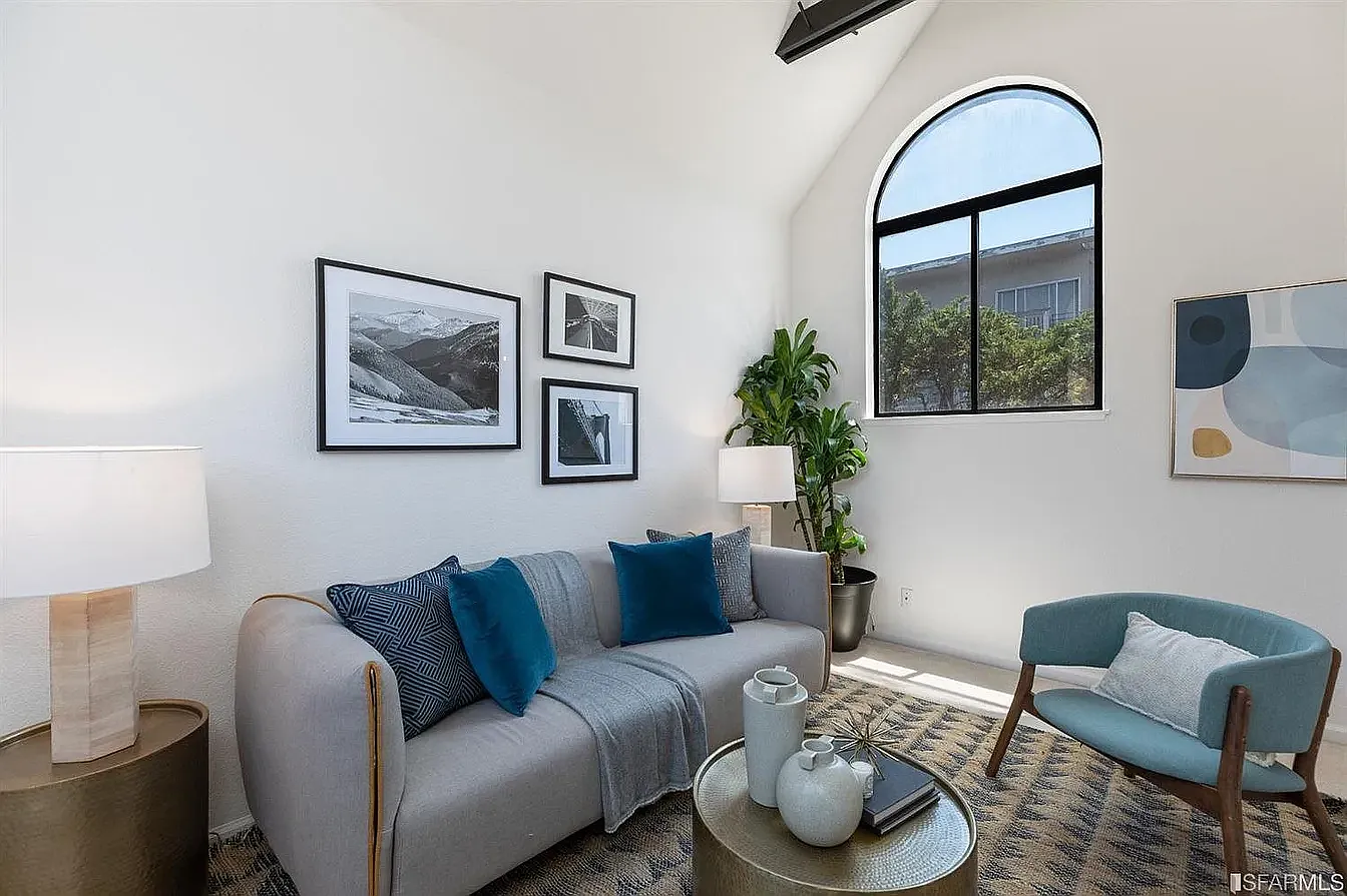 1 bed, 768 sqft, $5,700 — Photo 4
